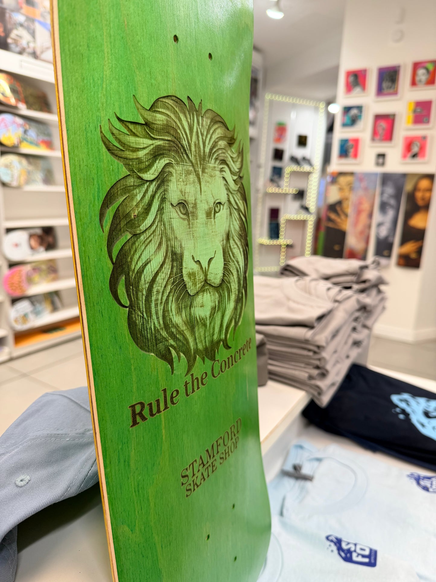 8.25 Lion Skateboard deck | Rule the concrete | SSS