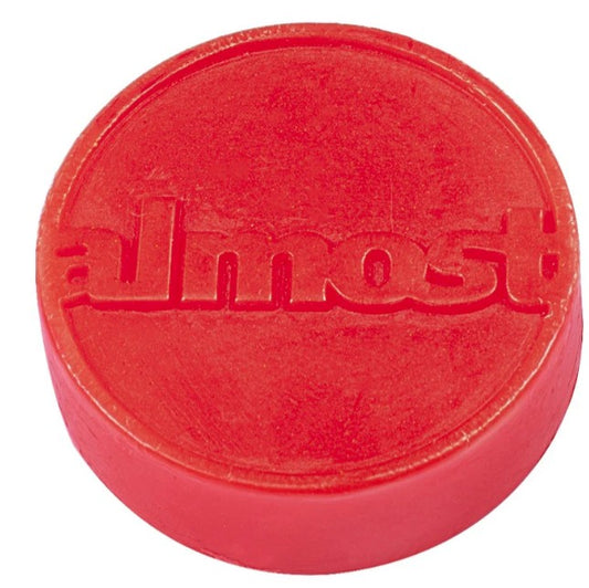 ALMOST PUCK WAX RED