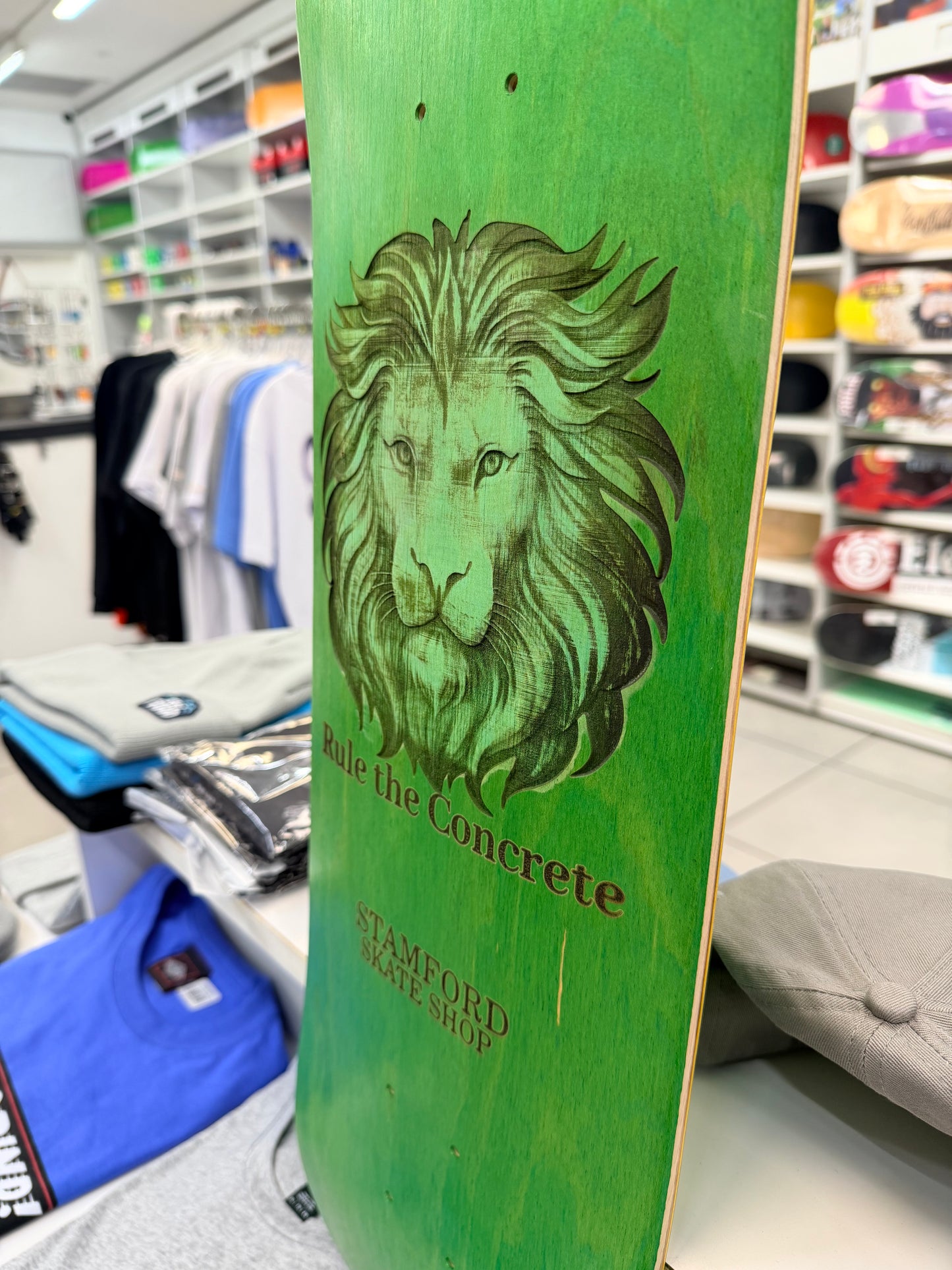 8.25 Lion Skateboard deck | Rule the concrete | SSS