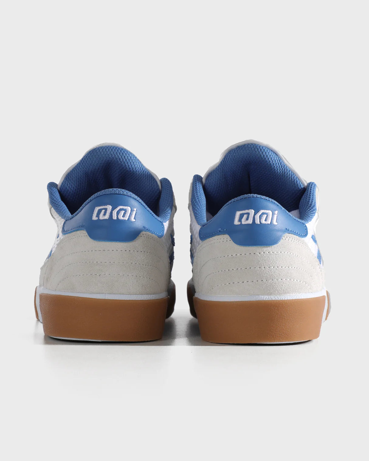 CAMBRIDGE - WHITE SUEDE PARISIAN GUM